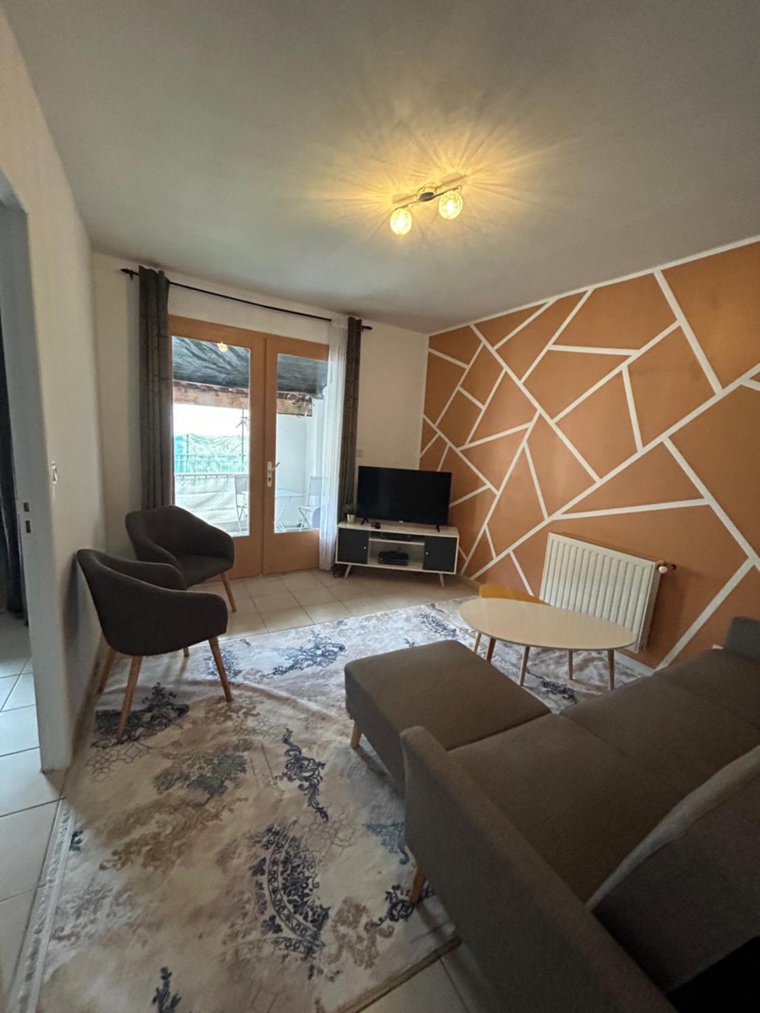 Charmant Appartement 2 Ch Nyons-Centre Ville Екстериор снимка